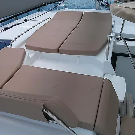 Botel Catamaran In Paradise - Elsie One