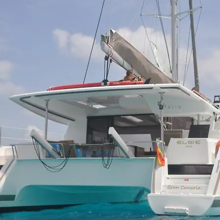 Catamaran In Paradise - Elsie One Botel Pasito Blanco